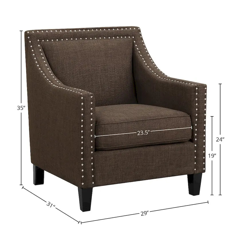 Sillón decorativo con ribete de tachuelas cromadas