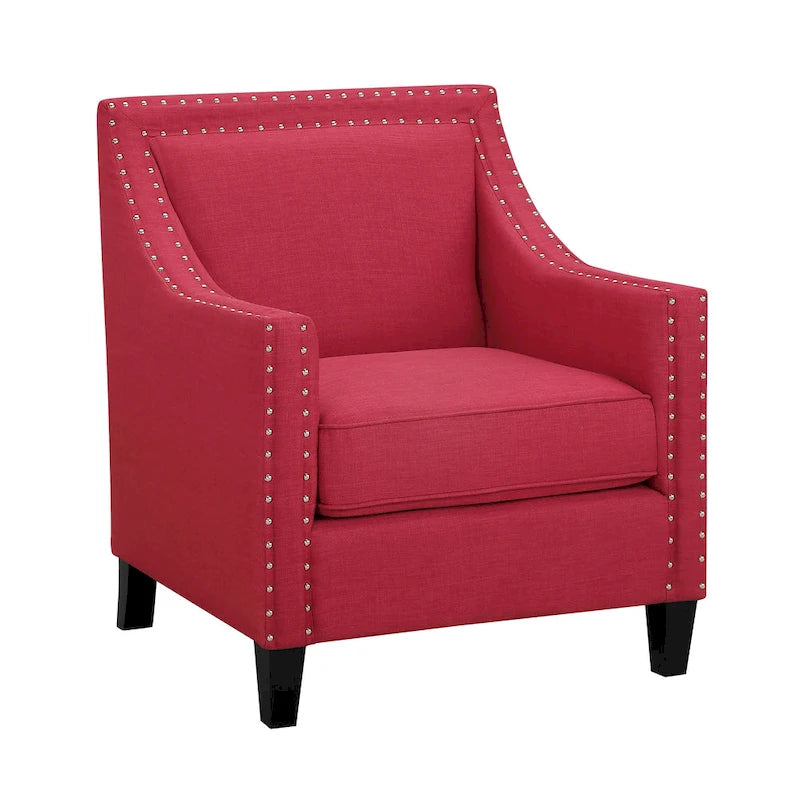 Sillón decorativo con ribete de tachuelas cromadas