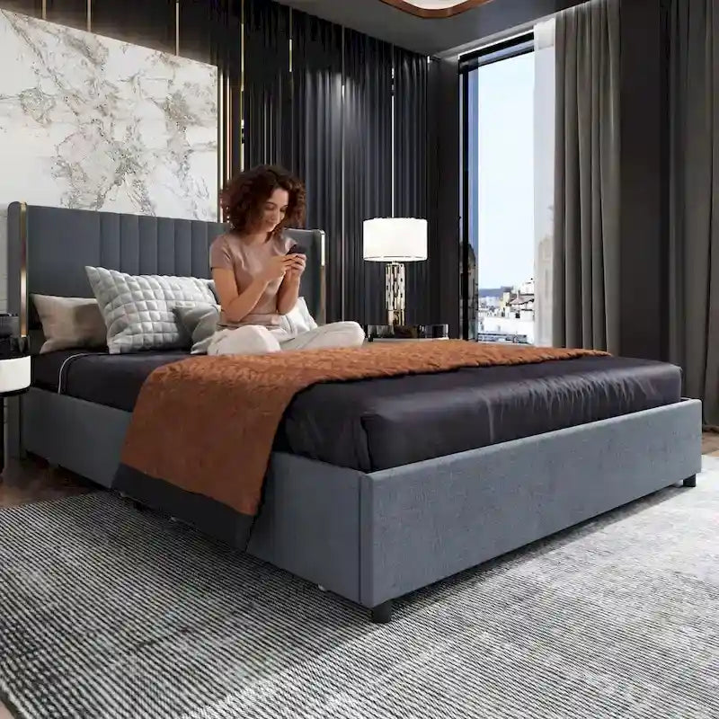 Estructura de cama moderna iluminada con detalles dorados - Diseño tapizado elegante